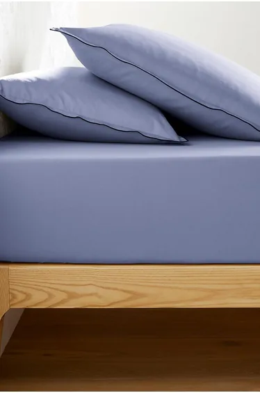 شرشف سرير قطن ساتان مغسول سادة بحواف مطاطية