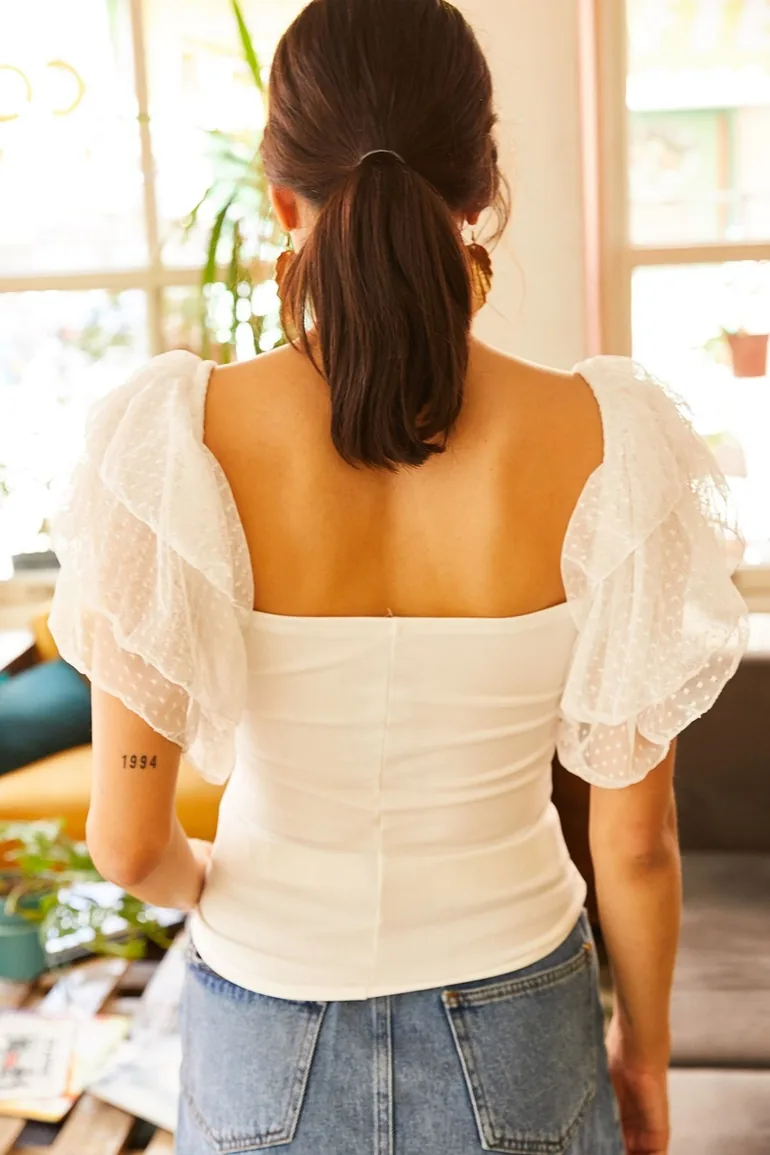 Blouse - White - Fitted - 4