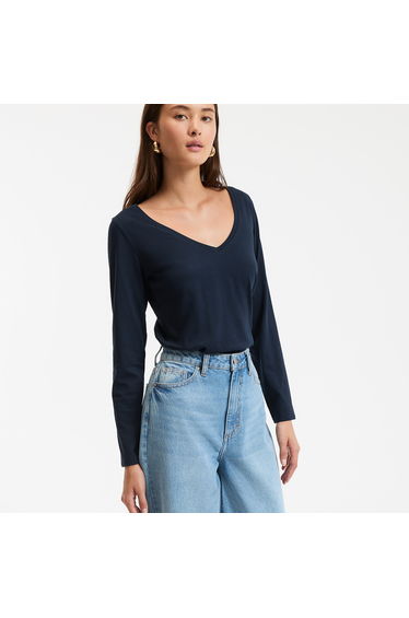 Organic Cotton V-Neck T-Shirt with Long Sleeves