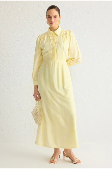 فستان جاكار بياقة قميص لون أصفر 