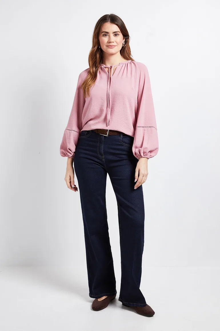 Scallop Trim Gathered Raglan Top