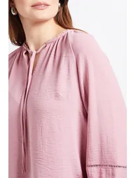 Scallop Trim Gathered Raglan Top - 2