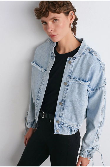 Dilvin Women's Cropped Denim Jacket With Shirt Collar