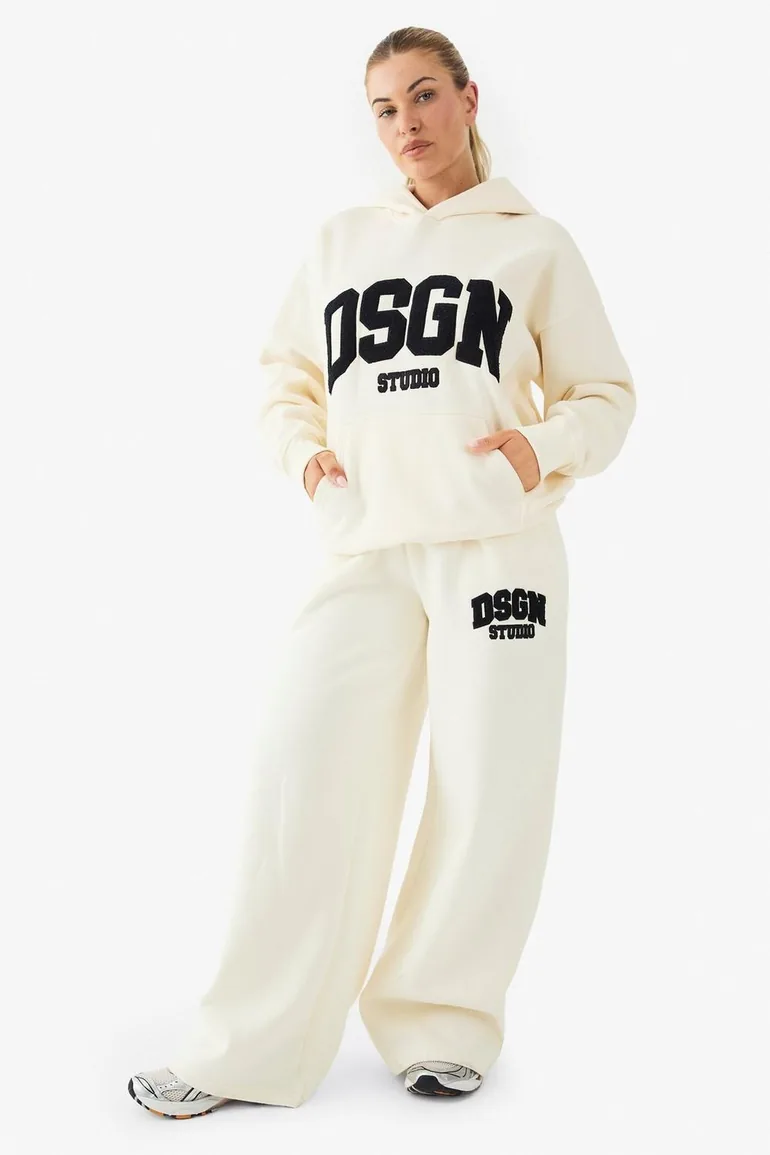 DSGN Studio Towelling Applique Straight Leg Jogger - 2