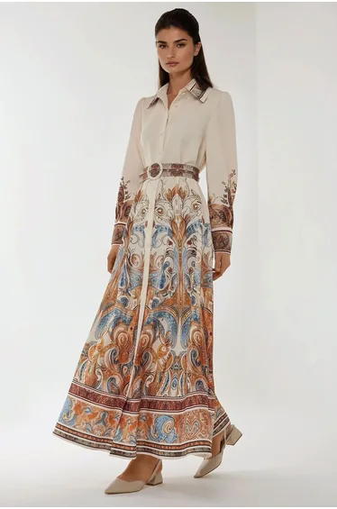 فستان ماكسي بحزام بأكمام طويلة بطبعة