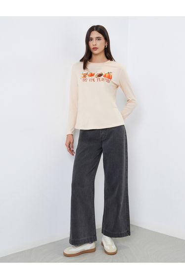 Beige Tis The Season Graphic Print T-Shirt