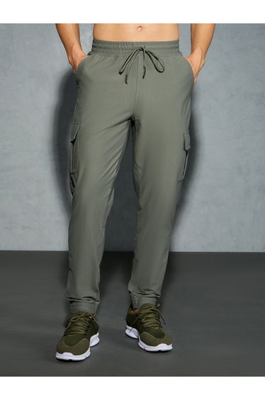 Solid Regular Fit Cargo Joggers with Drawstring