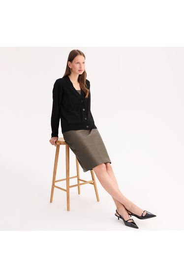 Cashmere Fine Knit Cardigan with Button Fastening