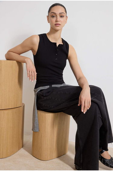 Black Fitted/Bodycon Sleeveless Buttoned Crop Corded Fabric Stretchy Knitted Blouse