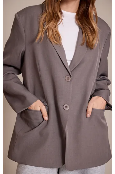 بليزر بتصميم واسع - رمادي