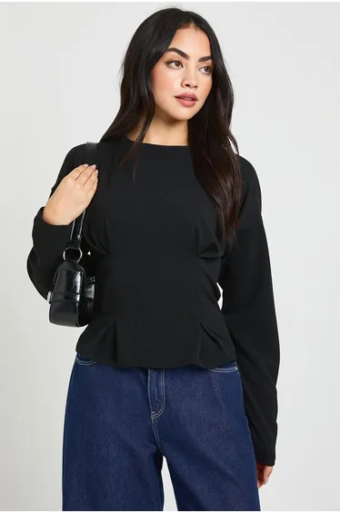 توب بوهو أسود بأكمام طويلة