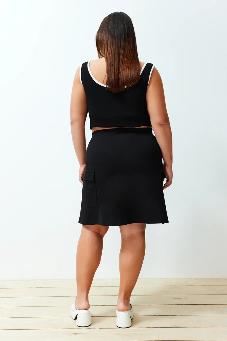 Black Pocketed Mini Knitted Skirt - 6