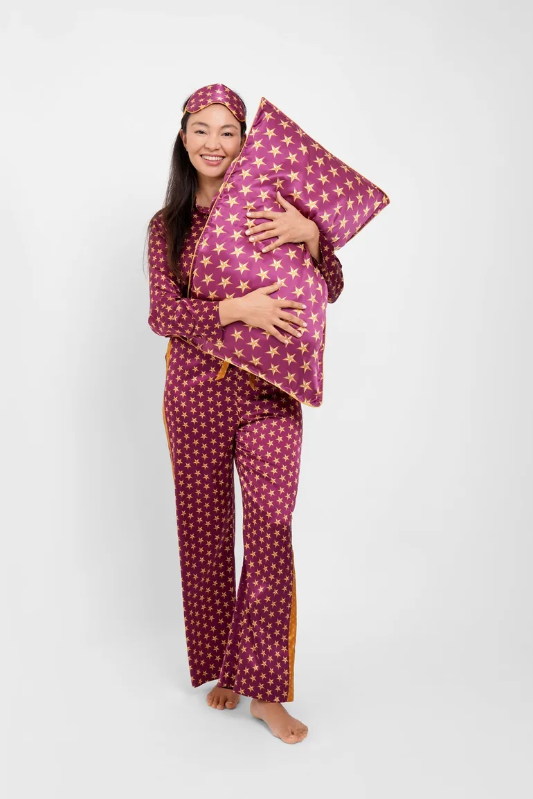 Silk Eye Mask / "Burgundy Stars" - 1