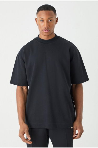 Man Oversized Extended Neck Heavy Interlock T-shirt - black