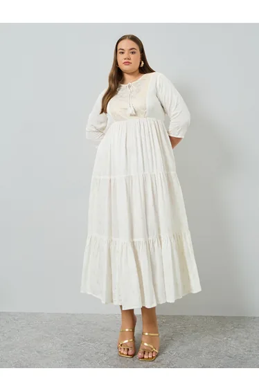 Plus Size Cream Foil Print Tiered Maxi Dress
