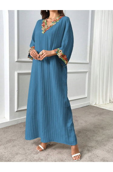 Women Textured Flower Patch Detail V Neck Jalabiya