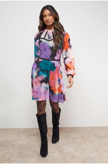 Trim Detail Balloon Sleeve Flippy Mini Dress