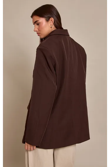 بليزر بتصميم واسع - بني