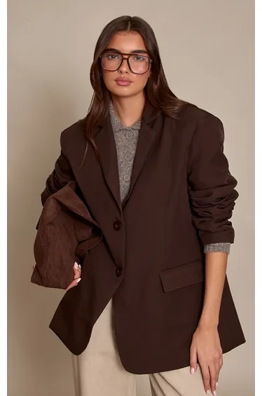 بليزر بتصميم واسع - بني