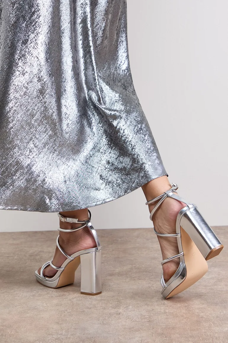صندل اويسيس باللون الفضي - 3