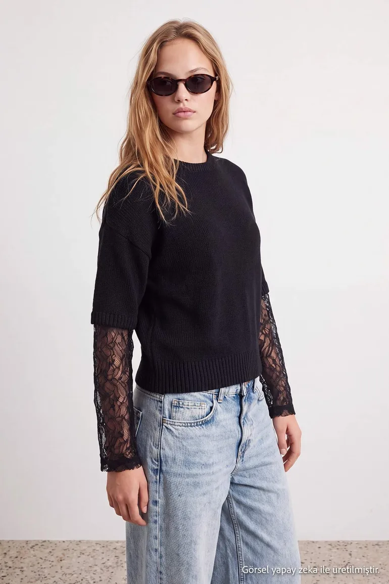 Black Lace Detailed Knitwear Sweater
