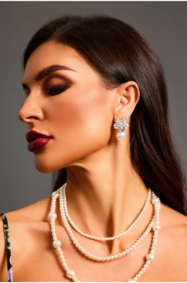 Zaha Diamond Pearl Earrings
