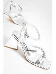 Wide Fit Flared Heel Crossover Sandals - silver - 3