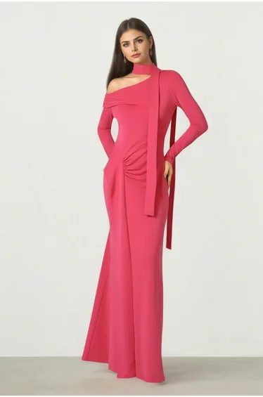 فستان فيمي9 زهري طول الأرض بقصة مستقيمة بأكمام طويلة