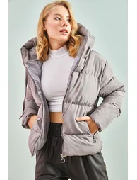 Women's Hooded Puffer Coat - 2