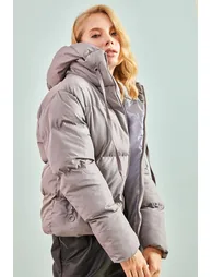 Women's Hooded Puffer Coat - 3