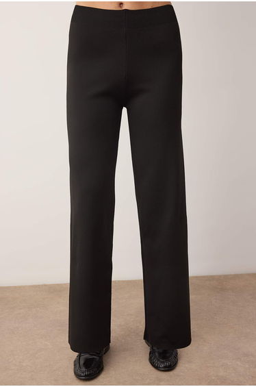 Black v-neck button-down cardigan & knit bottom set - product thumbnail 4