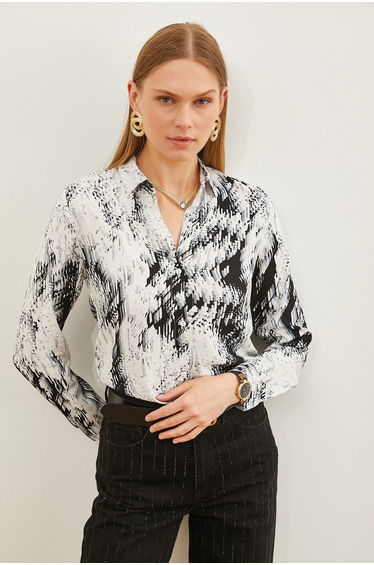 Women's Geometric Black Patterned Woven Viscose Shirt