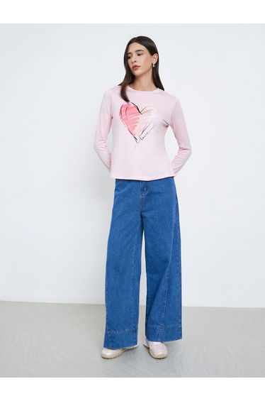 Pink Heart Graphic Long Sleeve T-Shirt