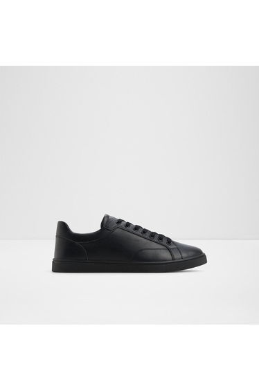 Poker / Sneakers