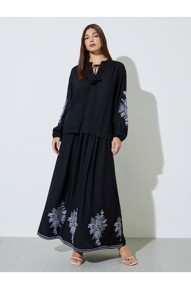 Black Embroidered Hem A-Line Maxi Skirt