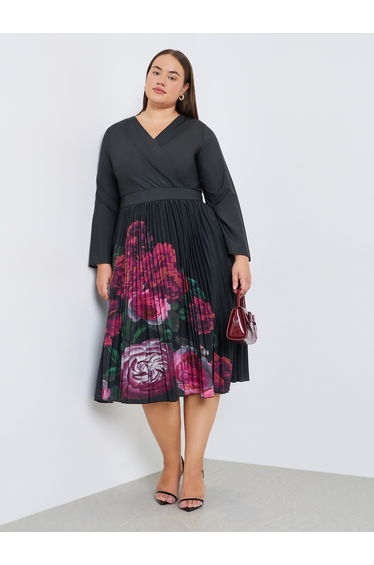 Plus Size Floral Pleated Midi Dress