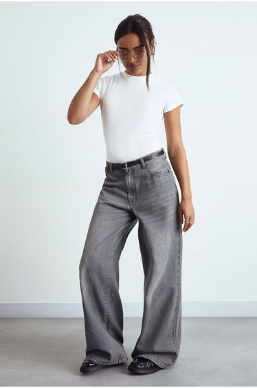 Rib Short Sleeve Longline Fitted Top - white
