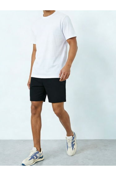 Men Solid Round Neck T-Shirt and Shorts Co-Ords