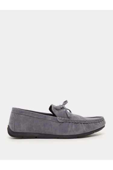 Textured Bow Accent Slip In Loafers