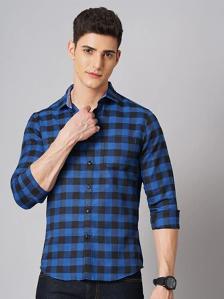 Men Blue Checkered Spread Collar Shirt