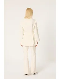 قميص بلون كريمي بأكمام طويلة - 5