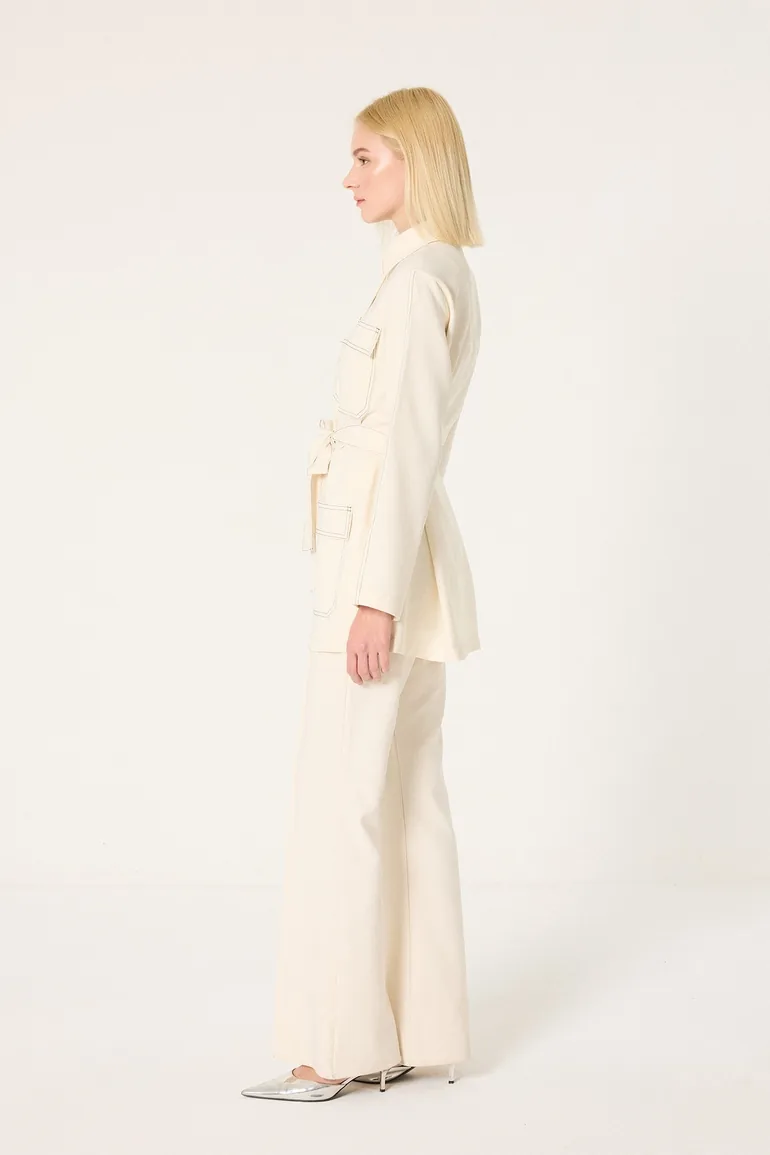 قميص بلون كريمي بأكمام طويلة - 4