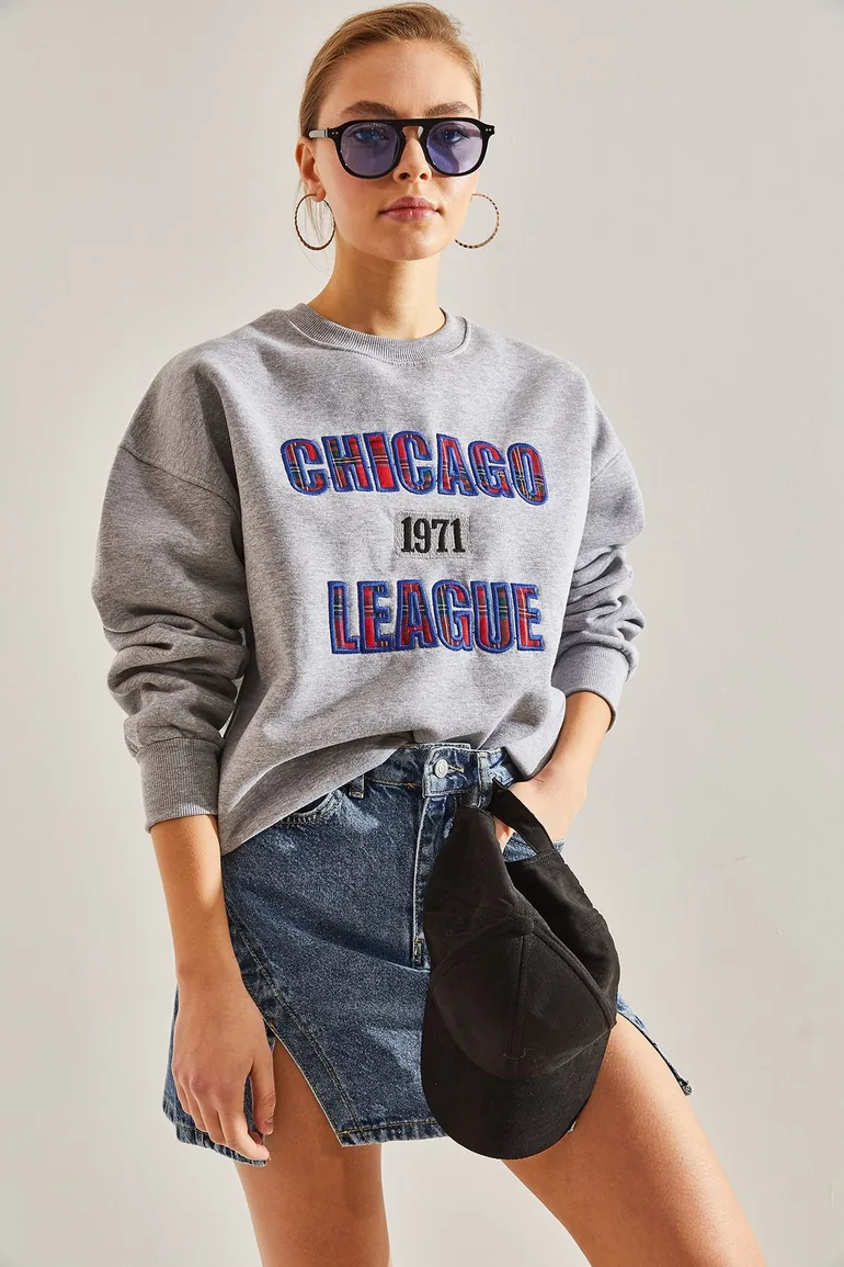 Women's Chicago Printed Three Thread Raised Sweatshirt - 4