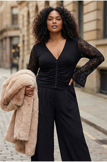 Black knitted plus size blouse
