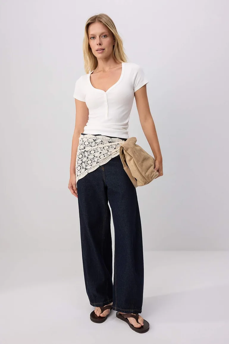 Ecru Fitted/V-Neck Buttoned Short Sleeve Knitted T-Shirt - 2