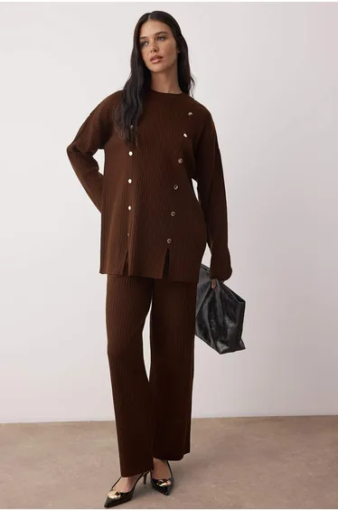 Dark brown oversize ribbed/camisole plain knitwear hijab bottom