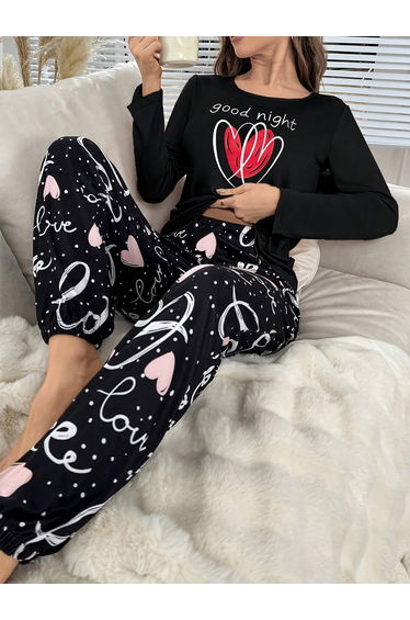 Heart Graphic Long Sleeve T-Shirt and Pyjama Set