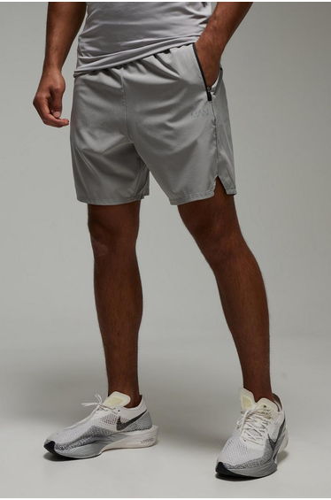 Man Active Perforated Stretch Woven 7inch Shorts