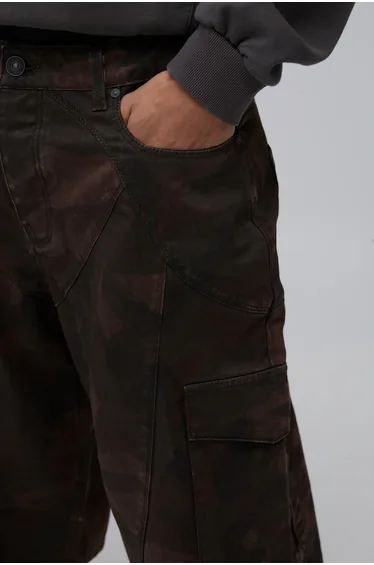 شورت بوهو مان بقصة عريضة