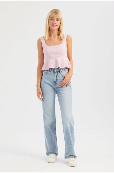Square Neck Knitted Ruffled Top